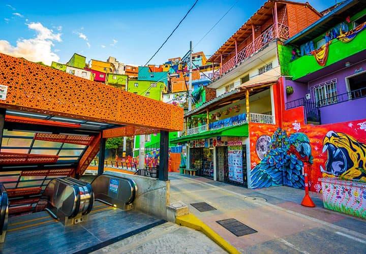 Tour de la Comuna 13 + Metrocable de Medellín